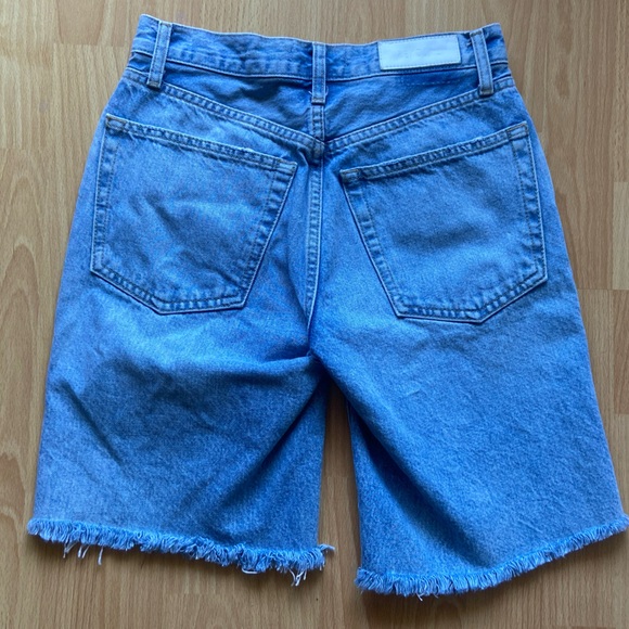 RE/DONE long line Jean shorts - Picture 2 of 5